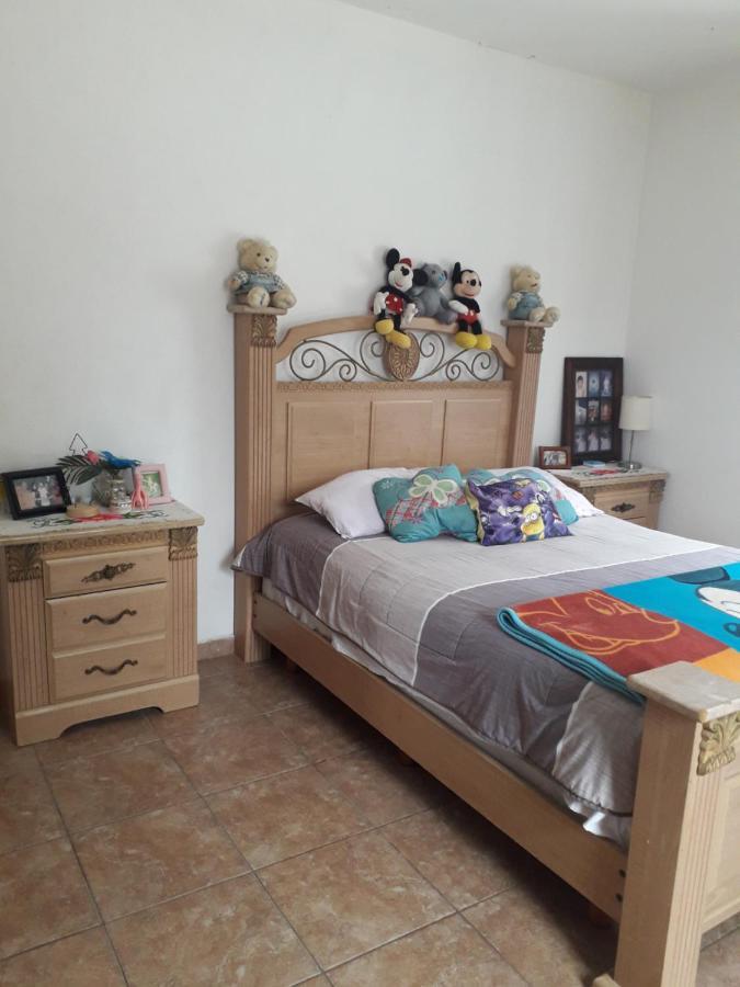 Habitación en casa particular Familia Sosa Suazo *